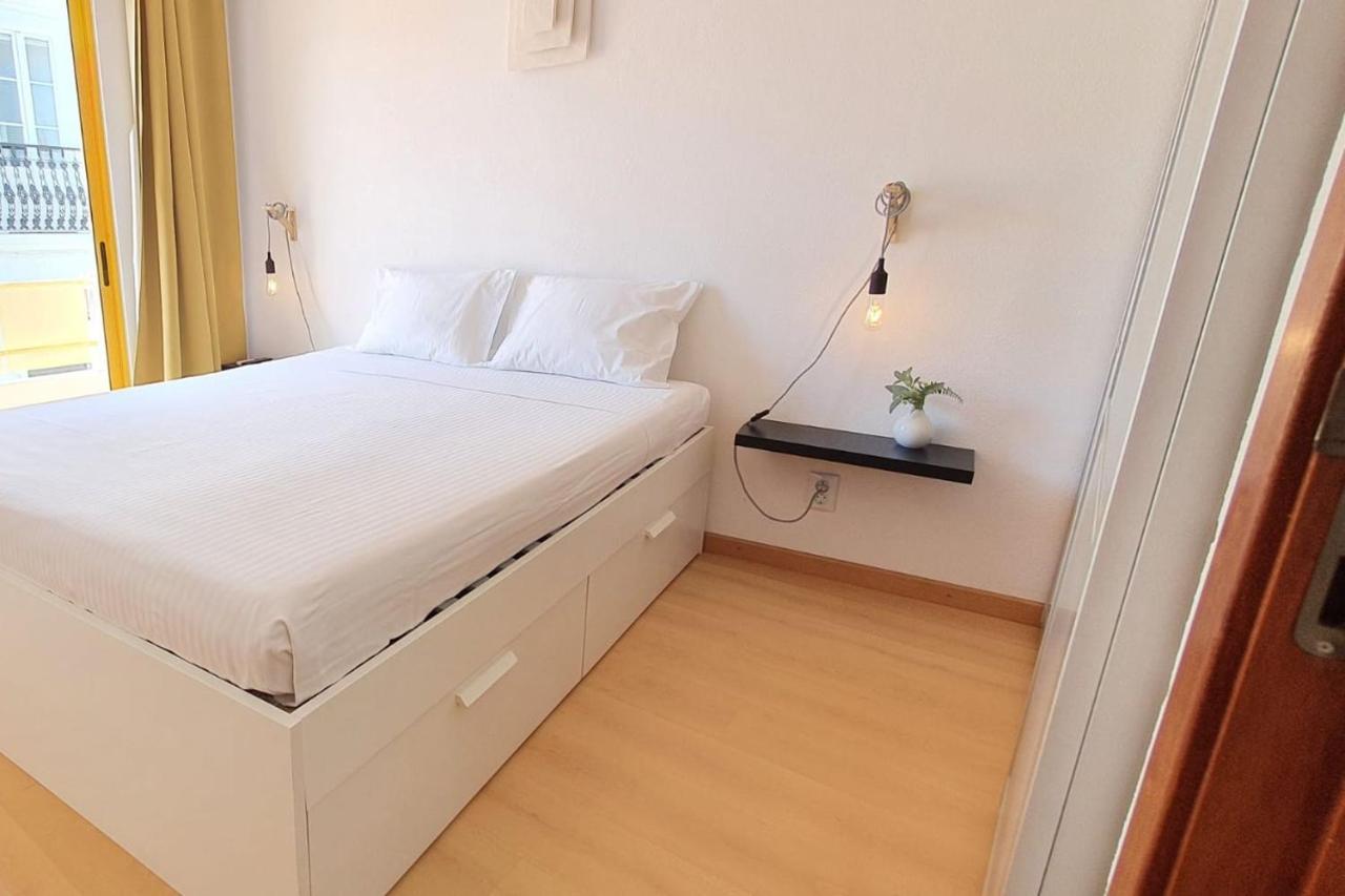 Lovelystay - Yellow Submarine House Lagos Exteriör bild