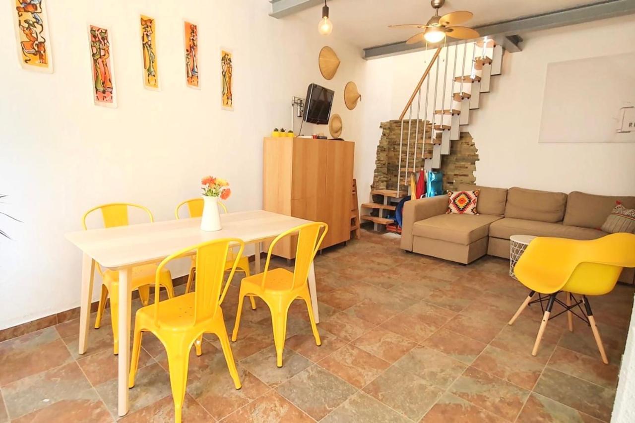 Lovelystay - Yellow Submarine House Lagos Exteriör bild