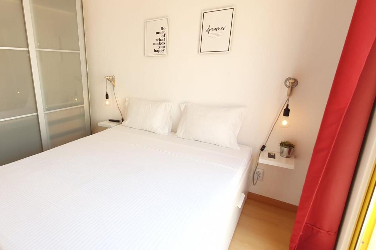 Lovelystay - Yellow Submarine House Lagos Exteriör bild