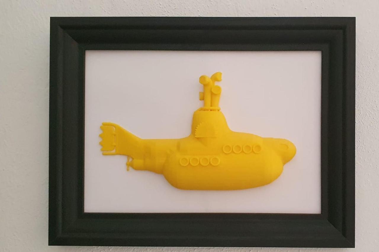 Lovelystay - Yellow Submarine House Lagos Exteriör bild